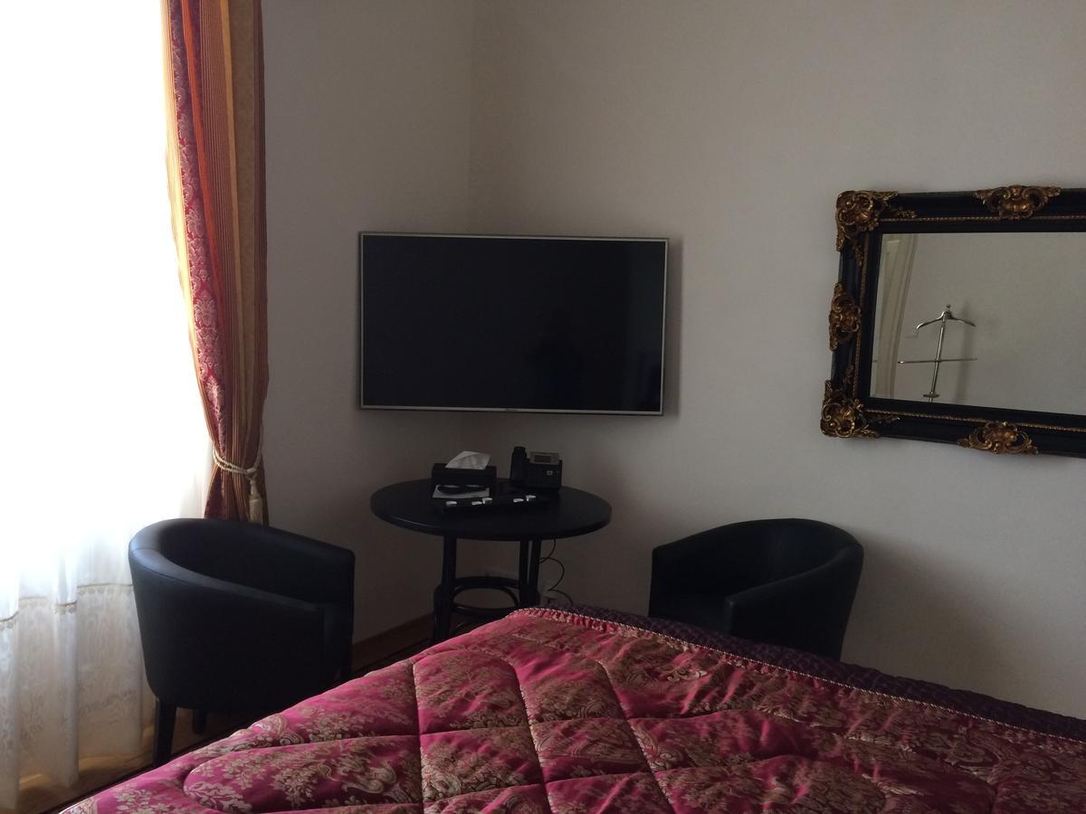 Hotel Panstvi Dlouha Lhota Bagian luar foto